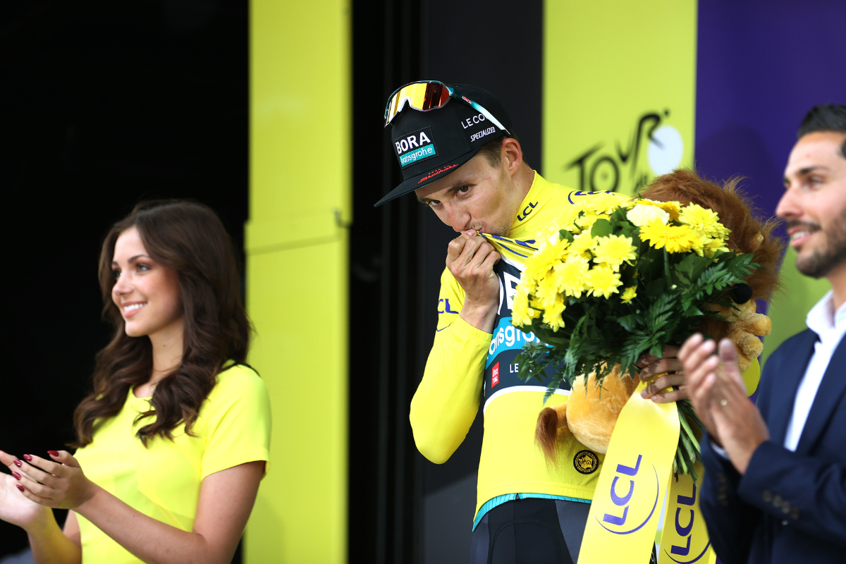 Perth Cyclist Jai Hindley Seizes Yellow Jersey At Tour De France