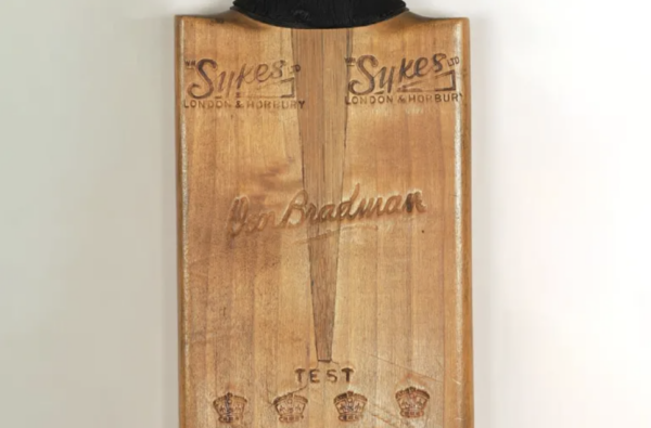 Article image for Iconic Sir Don Bradman bat to go under the hammer