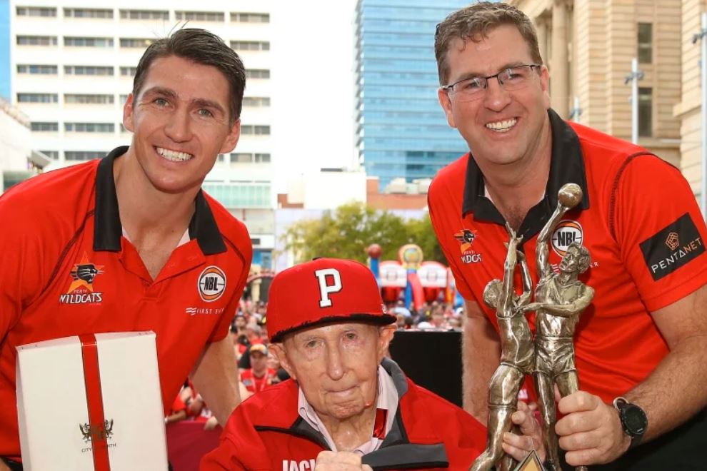 Article image for Tributes flow after WA business icon and Wildcats saviour Jack Bendat dies