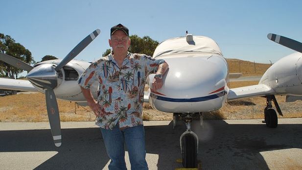 Article image for WA aviation legend Chuck McElwee calls time on action-packed career