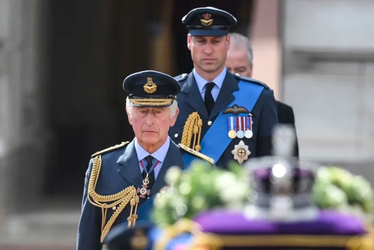 Article image for ‘Historic moment’: Queen’s crown-topped coffin leaves Buckingham Palace