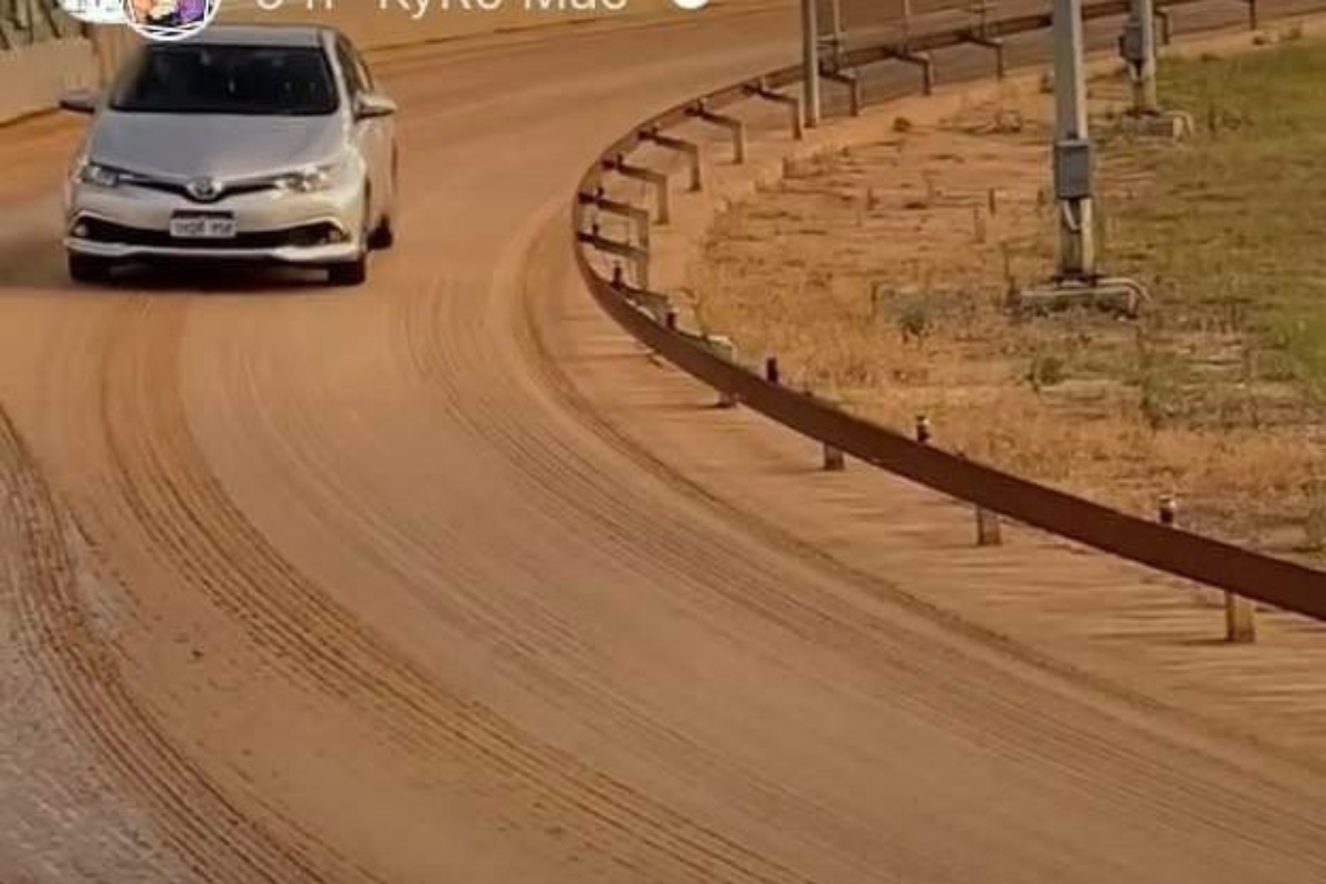 Article image for RUMOUR CONFIRMED: Uber driver ends up on Mandurah Greyhounds track