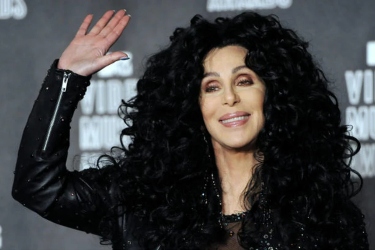 Article image for Cher makes surprise announcement