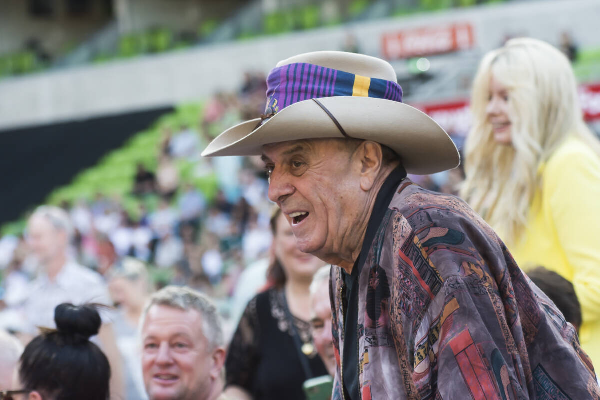 Article image for Molly Meldrum allegedly exposes himself during Rod Stewart concert