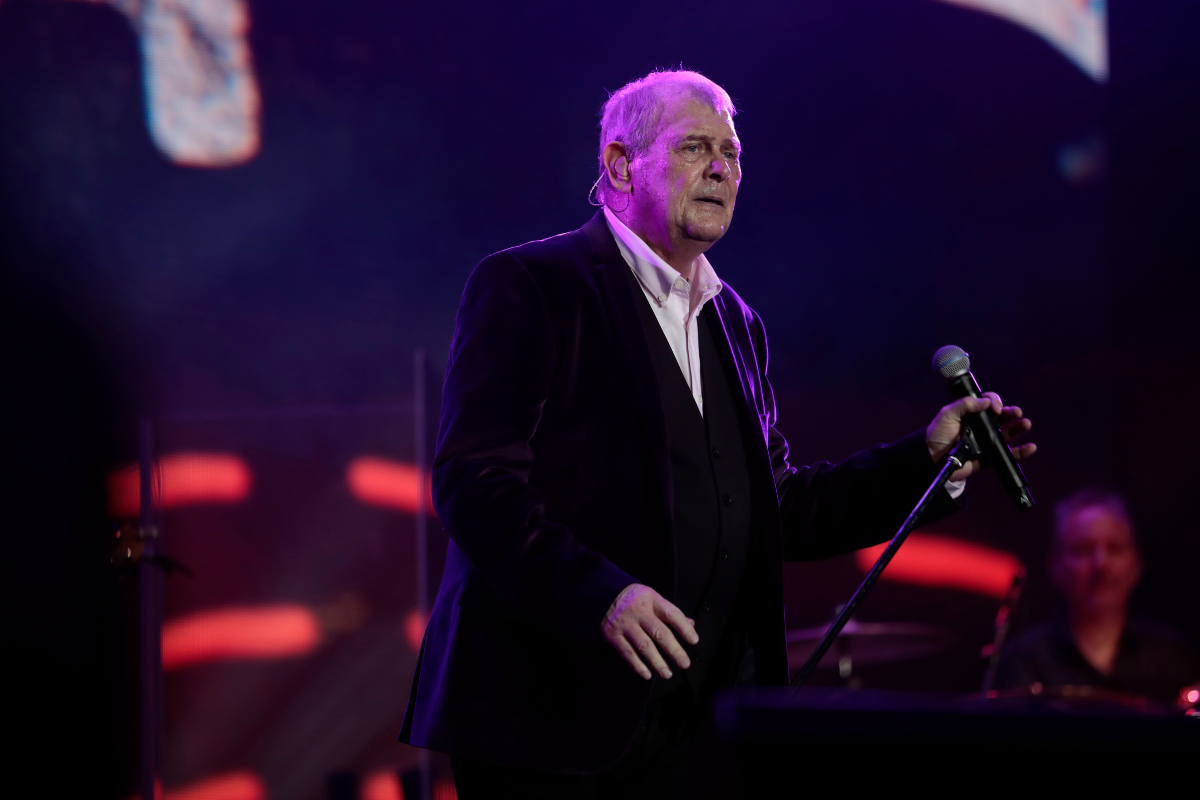 Article image for John Farnham set to reveal all in uncompromising new doco