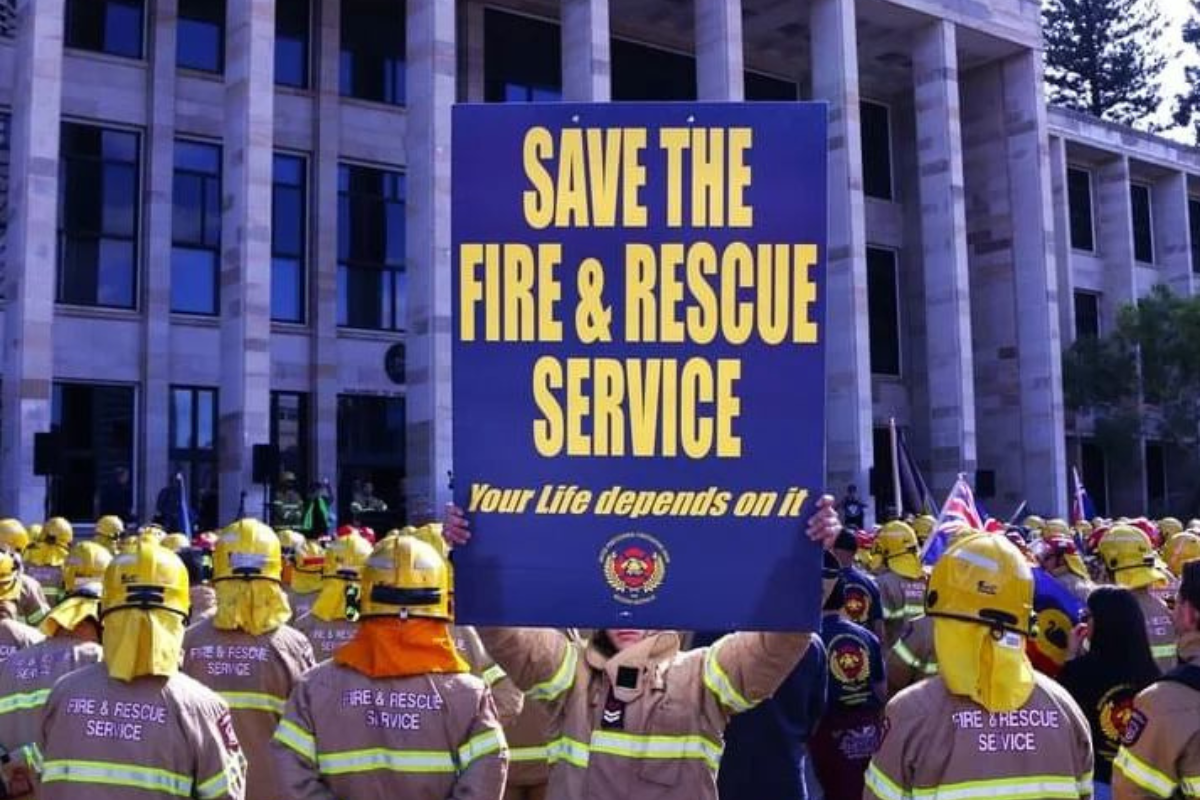 Article image for RUMOUR FILE: Will firefighters be charged for striking?