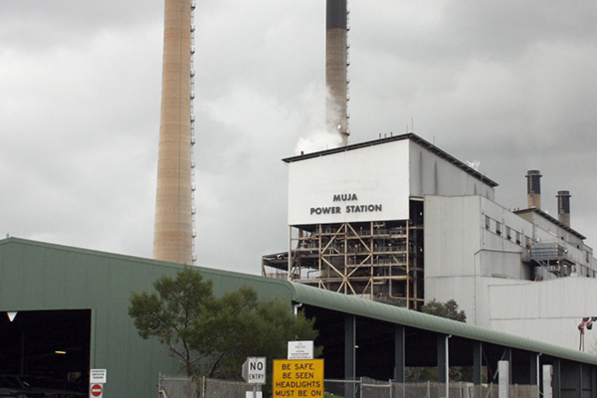 Article image for Collie coal-fired energy plant closure delayed over energy supply concerns