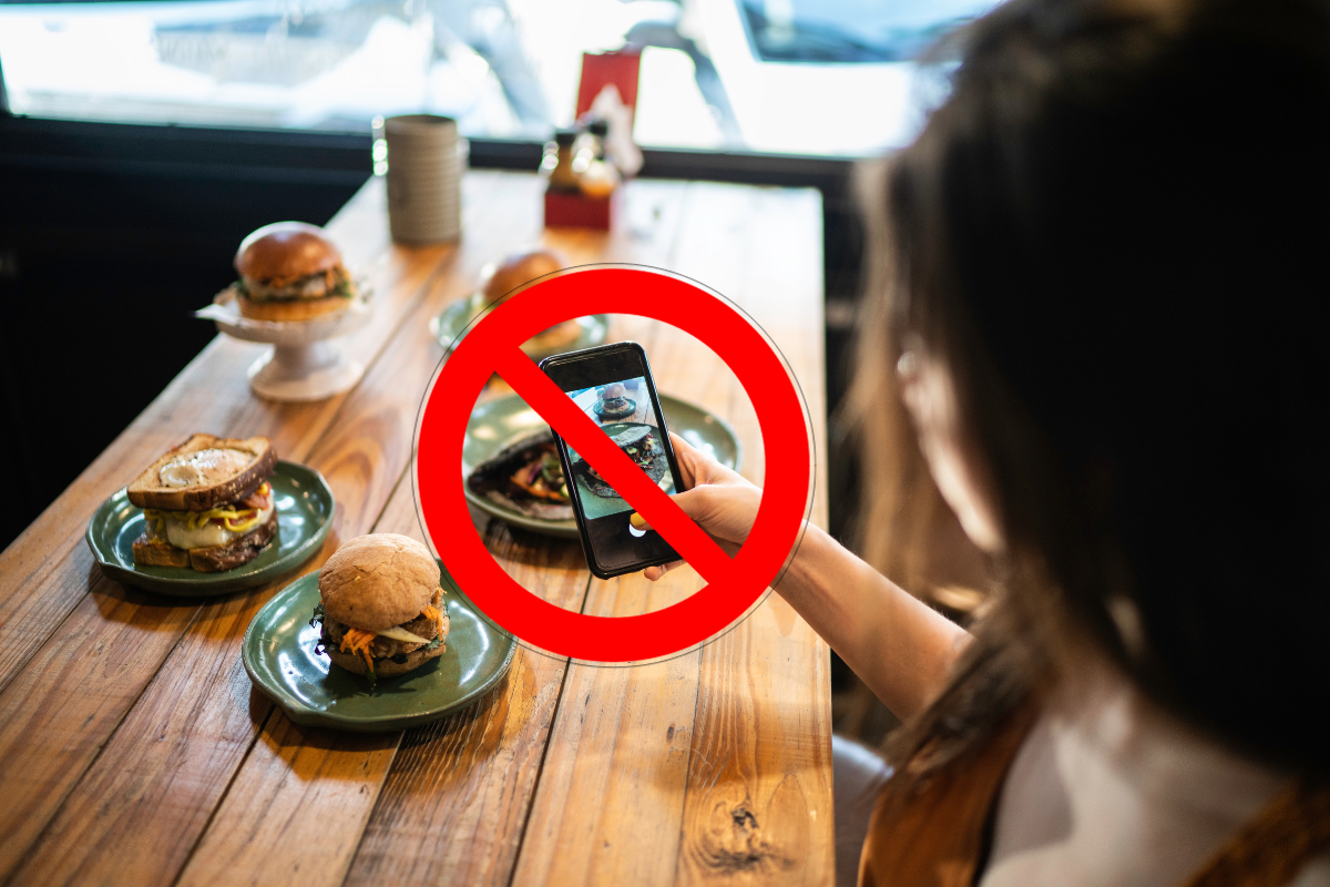 Article image for Why a café has banned social media influencers