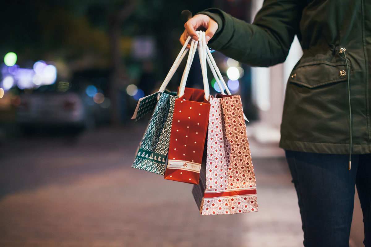 Article image for Small businesses urge customers to start Christmas shopping early