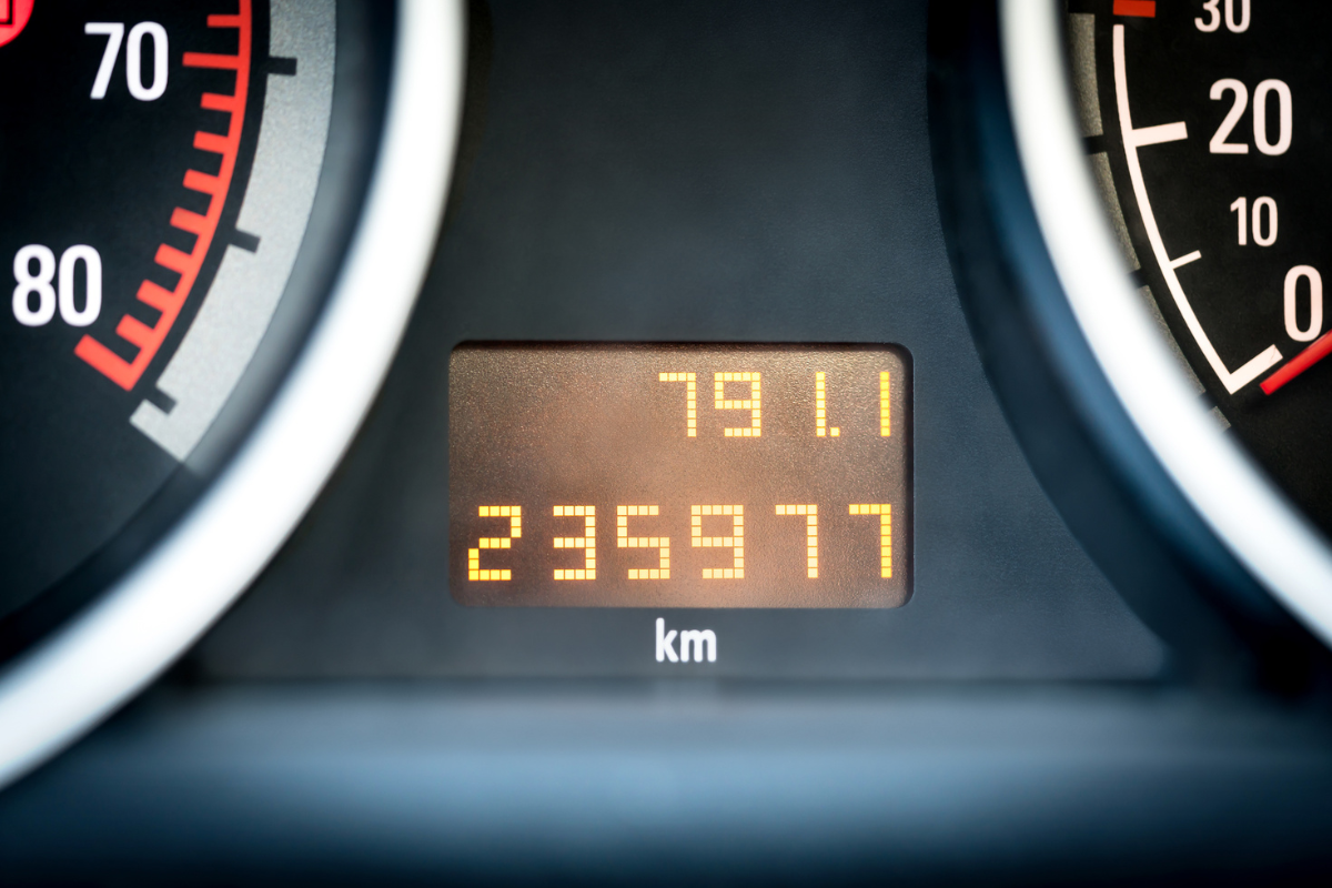 Article image for Stirling repeat offender fined for odometer fraud